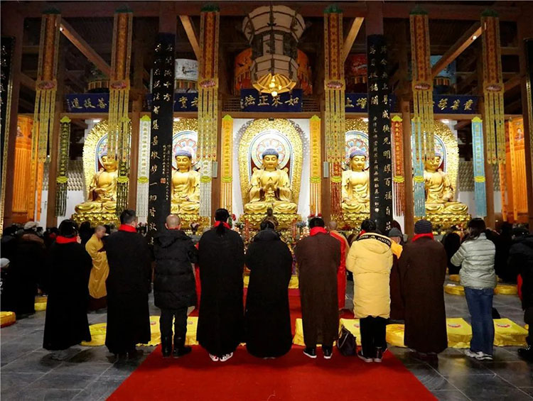 弘法寺隆重舉行恭送本煥長老舍利赴甘肅酒泉敦煌市雷音寺永久供奉法會