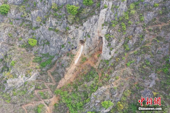 探訪距今3萬年前古人類的“懸崖豪宅”