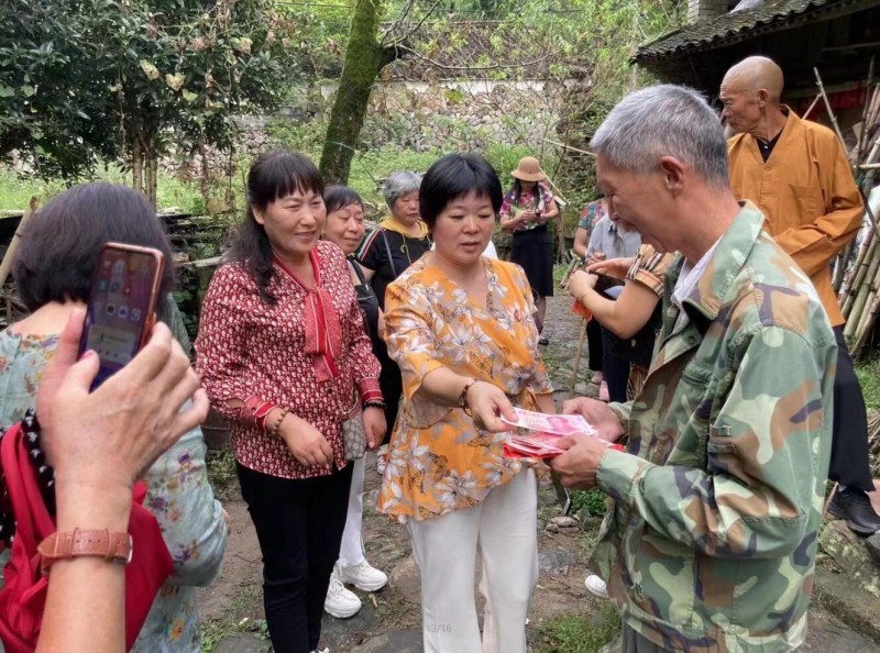 九九重陽節(jié)慈孝萬里行愛心公益活動